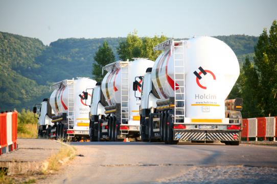  Alert on FY 2010 – Maintaining a HOLD on Holcim with a target share price of USD 16.00