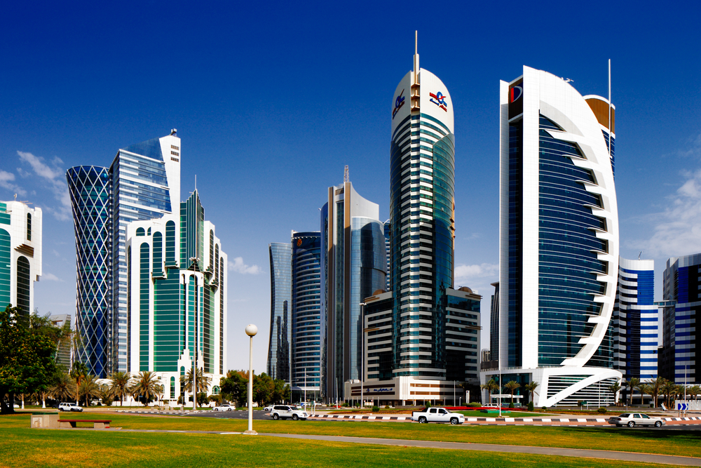  Qatar’s Economy Posts Growth Despite Falling Oil Prices