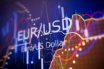  The Dollar Strengthened during This Week On Account of the Possible FED Rate Hike