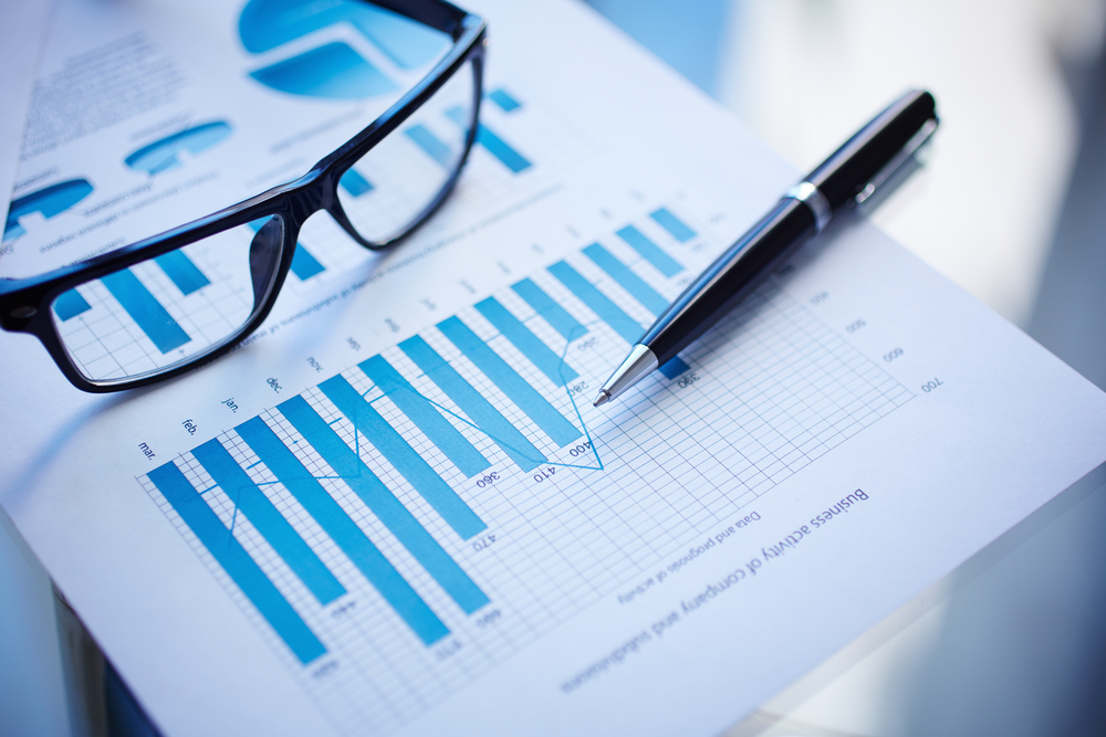  Decoupled by Crisis: Macro Signals in Lebanese Bonds and Stocks